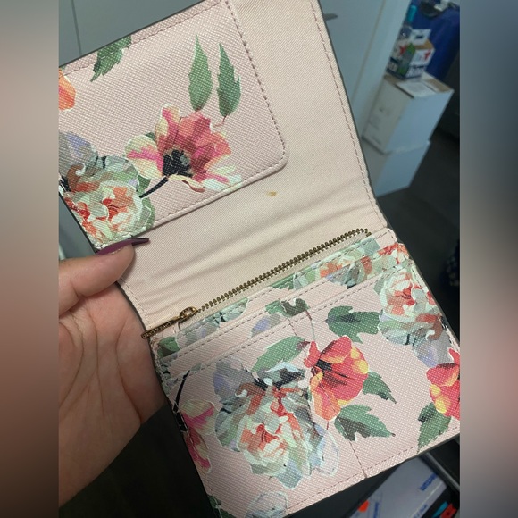 Pink Floral Passport Holder - Picture 2 of 3